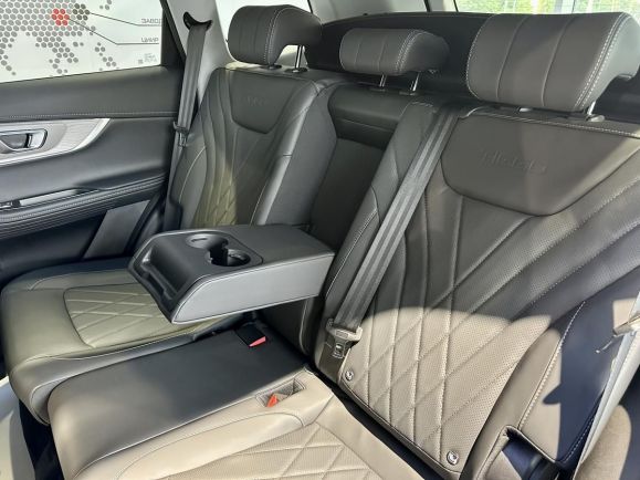 Chery Tiggo 8 Pro Max Ultimate 4WD, 2.0 л, Робот, 2024 фото 11