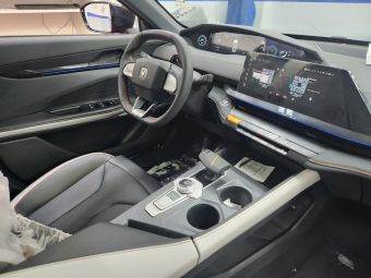 Changan UNI-V DLX, 1.5 л, Робот, 2024 фото 1
