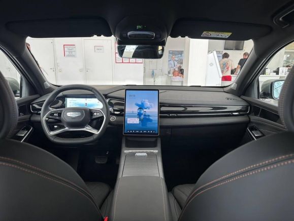 Geely Preface Flagship, 2.0 л, Робот, 2024 фото 9