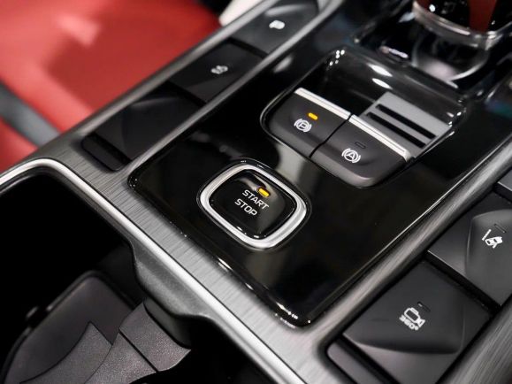 FAW Bestune T77 Prestige Plus (DCT), 1.5 л, Робот, 2025 фото 12