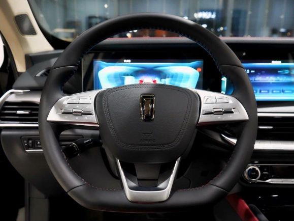 FAW Bestune T77 Prestige Plus (DCT), 1.5 л, Робот, 2025 фото 2