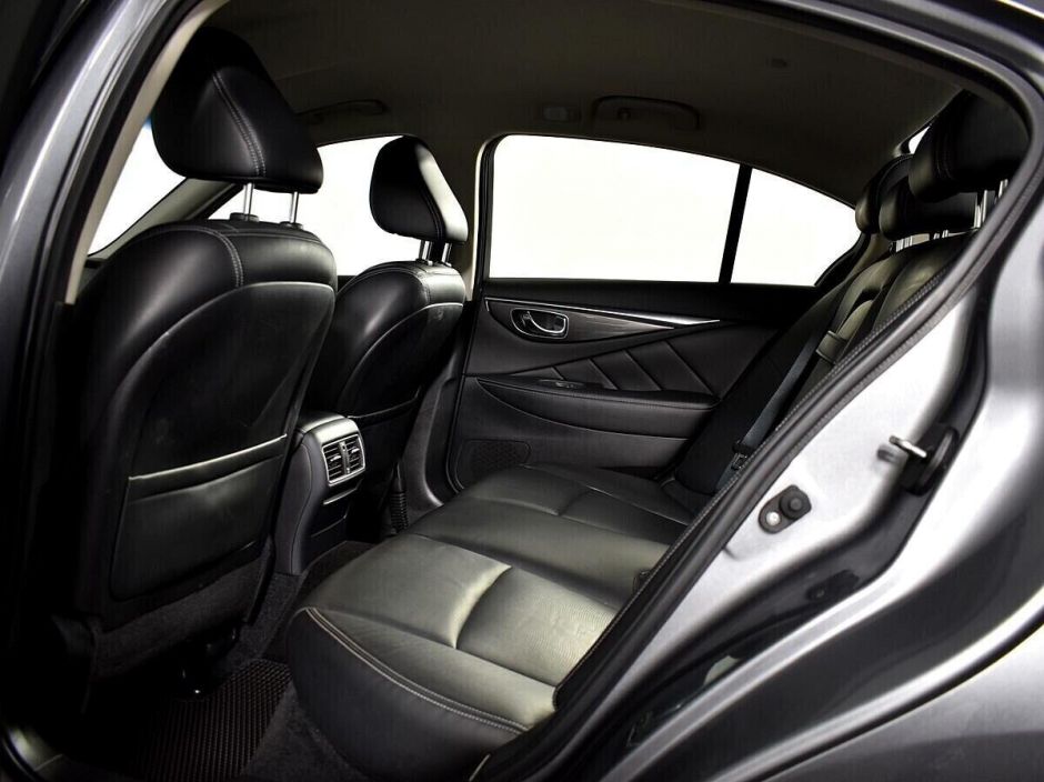 Infiniti Q50, 2.0 л, АТ, 2016 фото 1