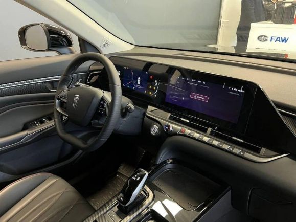 FAW Bestune T55 Transcend, 1.5 л, Робот, 2024 фото 12