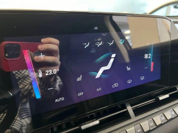 FAW Bestune T55 Transcend, 1.5 л, Робот, 2024 фото 13