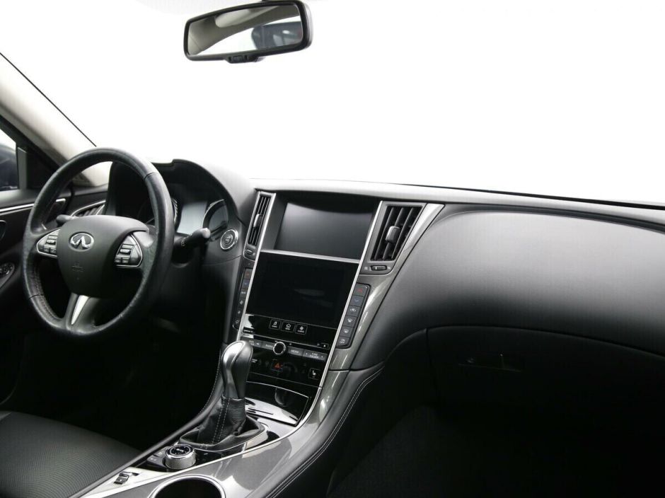 Infiniti Q50, 2.0 л, АТ, 2017 фото 2