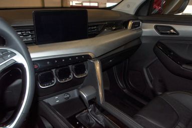 BAIC X35 Luxury, 1.5 л, Вариатор, 2024 фото 11