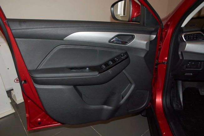 BAIC X35 Luxury, 1.5 л, Вариатор, 2024 фото 1