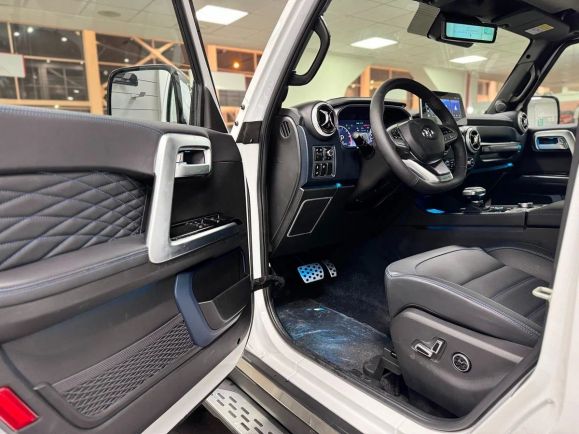 BAIC BJ40 Flagship, 2.0 л, АТ, 2024 фото 7