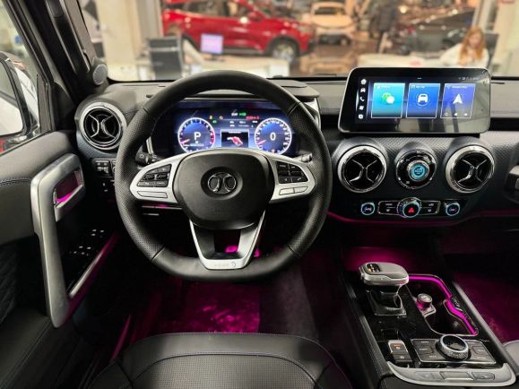 BAIC BJ40 Flagship, 2.0 л, АТ, 2024 фото 8