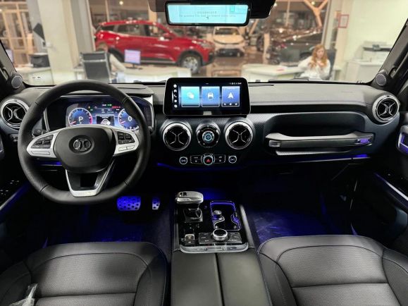 BAIC BJ40 Flagship, 2.0 л, АТ, 2024 фото 9