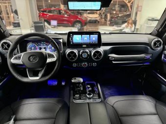 BAIC BJ40 Flagship, 2.0 л, АТ, 2024 фото 9