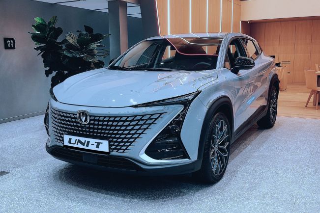 Changan UNI-T Luxe, 1.5 л, Робот, 2024 фото 3