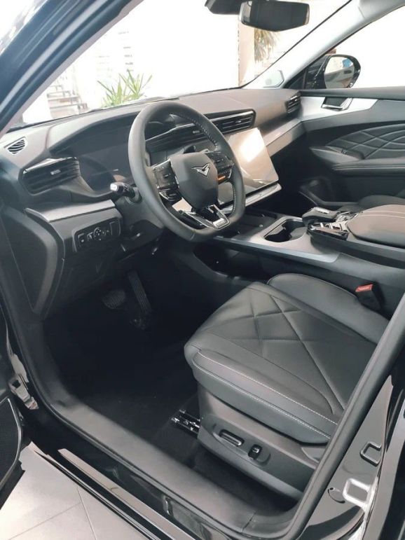 Kaiyi X7 Kunlun Luxury, 2.0 л, Робот, 2024 фото 1