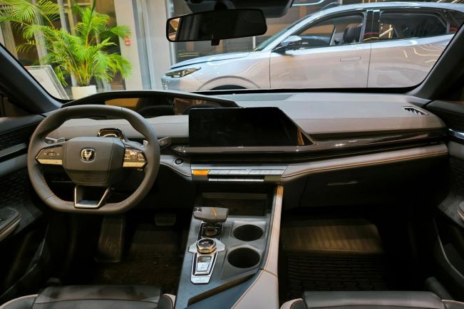 Changan UNI-V DLX, 1.5 л, Робот, 2024 фото 8