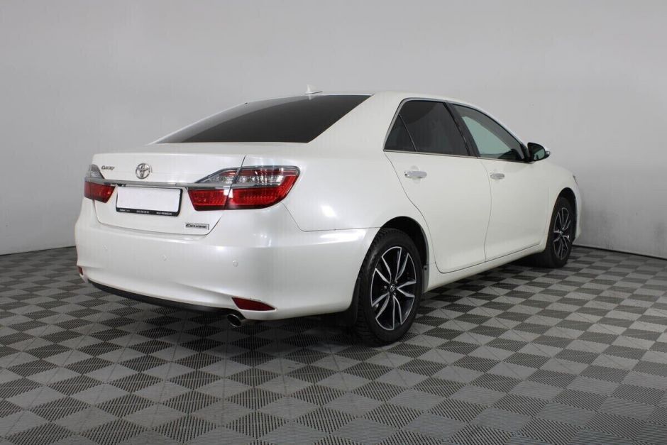 Toyota Camry, 2.5 л, АТ, 2017 фото 6