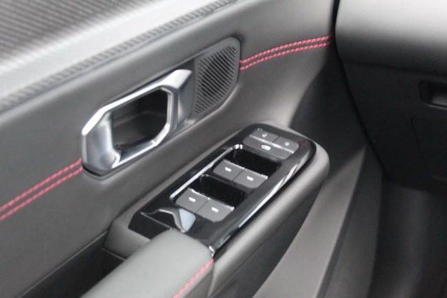 JETOUR Dashing Luxury, 1.6 л, Робот, 2024 фото 12