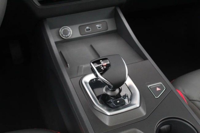 JETOUR Dashing Luxury, 1.6 л, Робот, 2024 фото 13