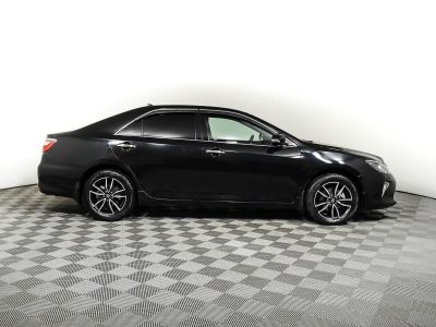 Toyota Camry, 2.5 л, АКПП, 2017 фото 10