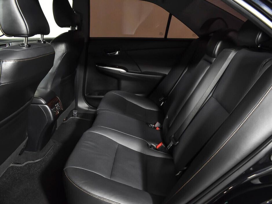 Toyota Camry, 2.5 л, АТ, 2017 фото 1