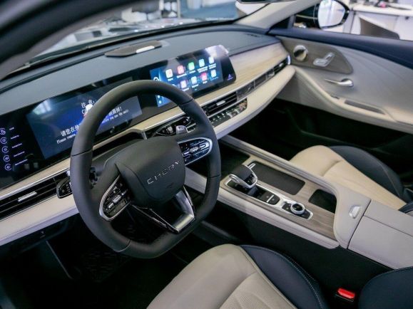 Chery Arrizo 8 Ultimate SE, 1.6 л, Робот, 2024 фото 7