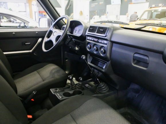 LADA Niva Legend Luxe'24, 1.7 л, МТ, 2025 фото 6