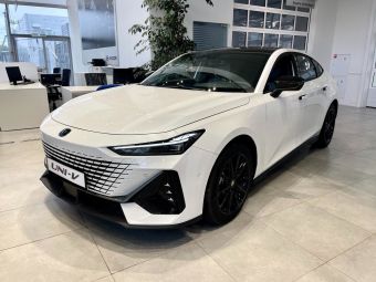Changan UNI-V DLX, 1.5 л, Робот, 2024 фото 3