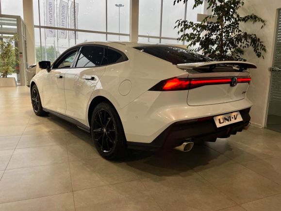 Changan UNI-V DLX, 1.5 л, Робот, 2024 фото 5