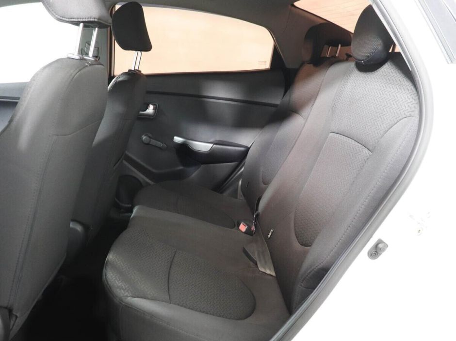 Kia Rio, 1.6 л, МТ, 2014 фото 1