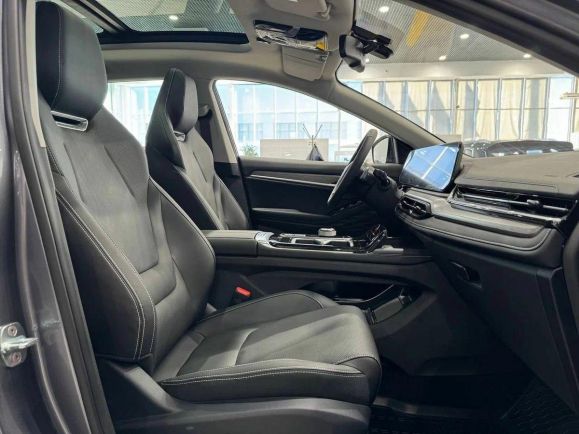 JAC JS6 Luxury, 1.5 л, Робот, 2024 фото 1