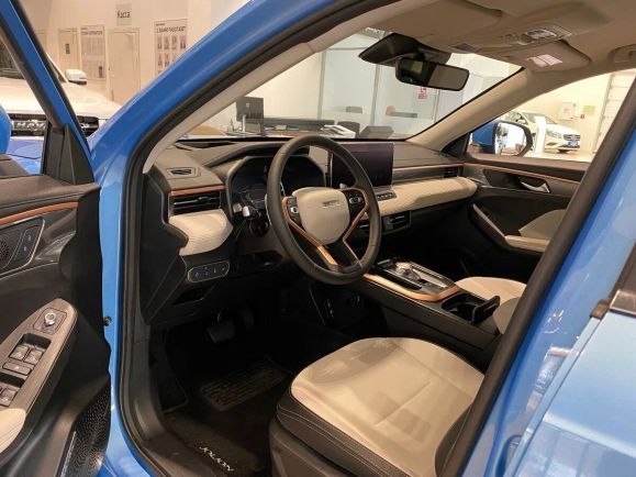 Haval Jolion Premium, 1.5 л, Робот, 2024 фото 2