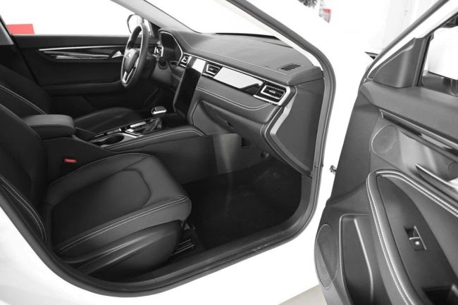 JAC J7 Luxury, 1.5 л, Вариатор, 2024 фото 10