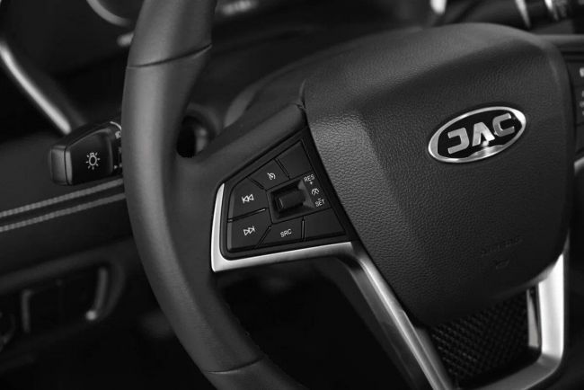 JAC J7 Luxury, 1.5 л, Вариатор, 2024 фото 12