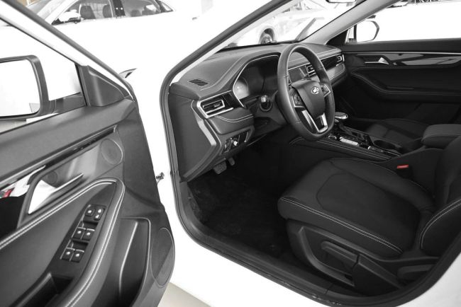 JAC J7 Luxury, 1.5 л, Вариатор, 2024 фото 1