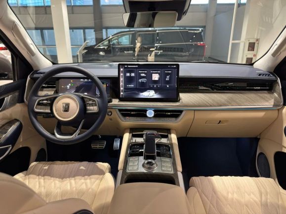 Tank 500 Urban, 3.0 л, АТ, 2024 фото 2