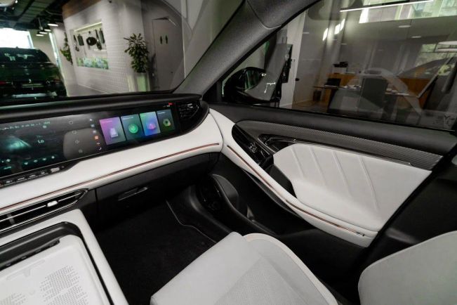 Voyah Free EVR Sport Edition, 1.5 л, АТ, 2024 фото 13