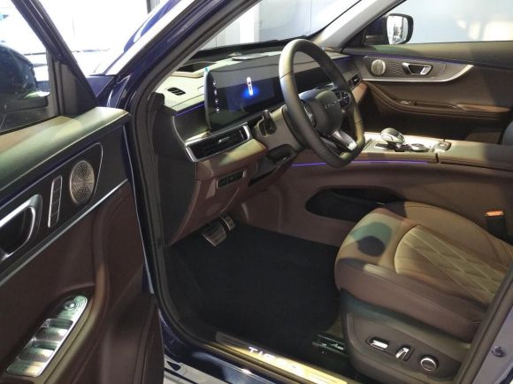 Chery Tiggo 8 Pro Max Ultimate 4WD, 2.0 л, Робот, 2024 фото 2