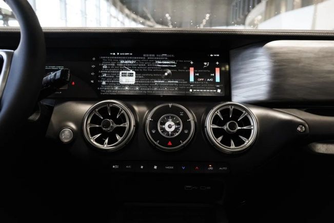 Tank 300 Adventure, 2.0 л, АТ, 2024 фото 2