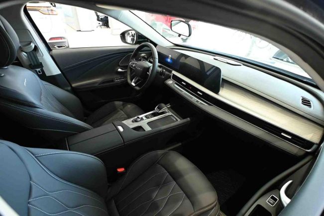 Chery Arrizo 8 Ultimate, 1.6 л, Робот, 2024 фото 8