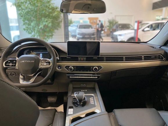 JETOUR X70 Luxury, 1.5 л, Робот, 2024 фото 2
