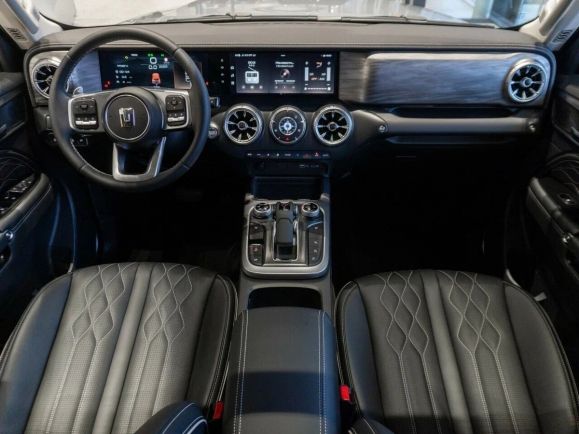 Tank 300 City Adventure, 2.0 л, АТ, 2024 фото 14