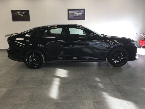 Changan UNI-V DLX, 1.5 л, Робот, 2024 фото 7