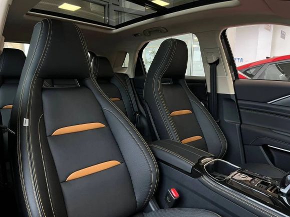 FAW Bestune T77 Luxury (DCT), 1.5 л, Робот, 2025 фото 11