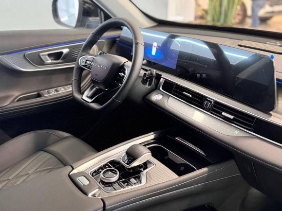 Chery Tiggo 8 Pro Max Ultimate 4WD, 2.0 л, Робот, 2024 фото 1