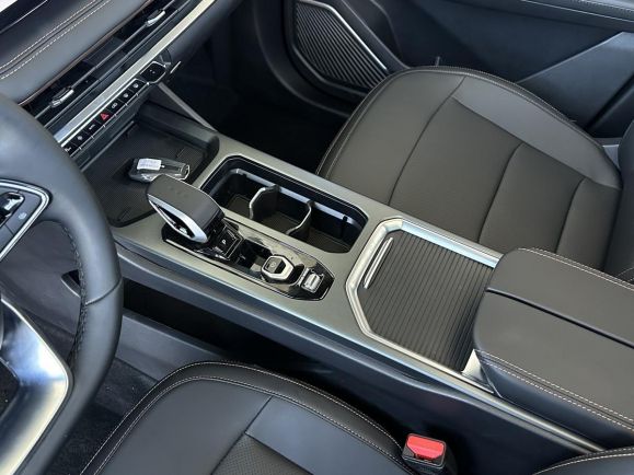 Geely Okavango Flagship, 2.0 л, Робот, 2024 фото 8