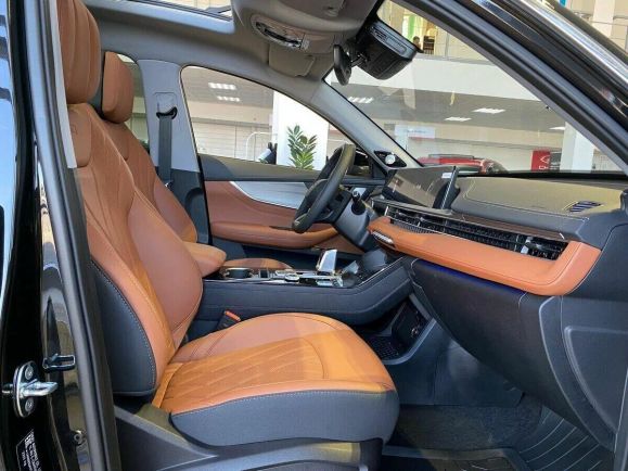 Chery Tiggo 8 Pro Highline, 1.6 л, Робот, 2024 фото 1