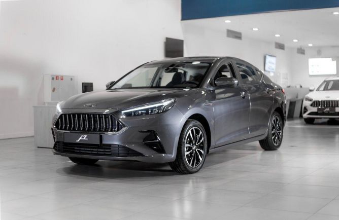 JAC J7 Luxury, 1.5 л, Вариатор, 2024 фото 3