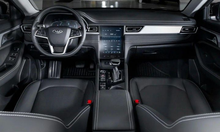 JAC J7 Luxury, 1.5 л, Вариатор, 2024 фото 7