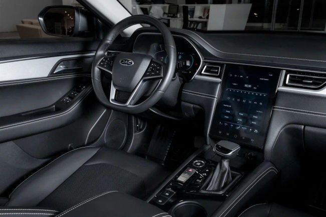 JAC J7 Luxury, 1.5 л, Вариатор, 2024 фото 8