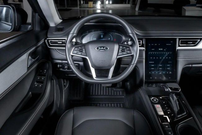 JAC J7 Luxury, 1.5 л, Вариатор, 2024 фото 10
