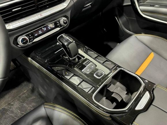 FAW Bestune T77 Luxury (DCT), 1.5 л, Робот, 2025 фото 7